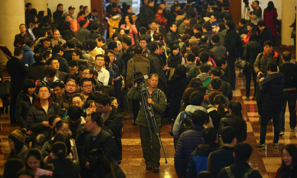 Jornalistas começam a pegar credenciais das sessões anuais da APN e da CCPPCh 2015