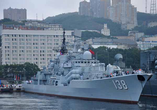 China e Rússia começam exercício navais no Mar do Japão