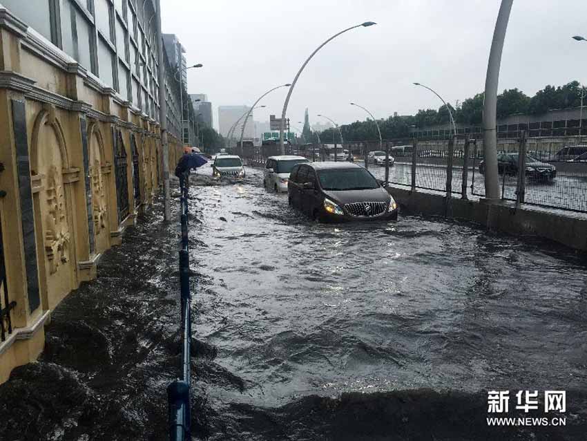 Chuvas torrenciais atingem Xangai