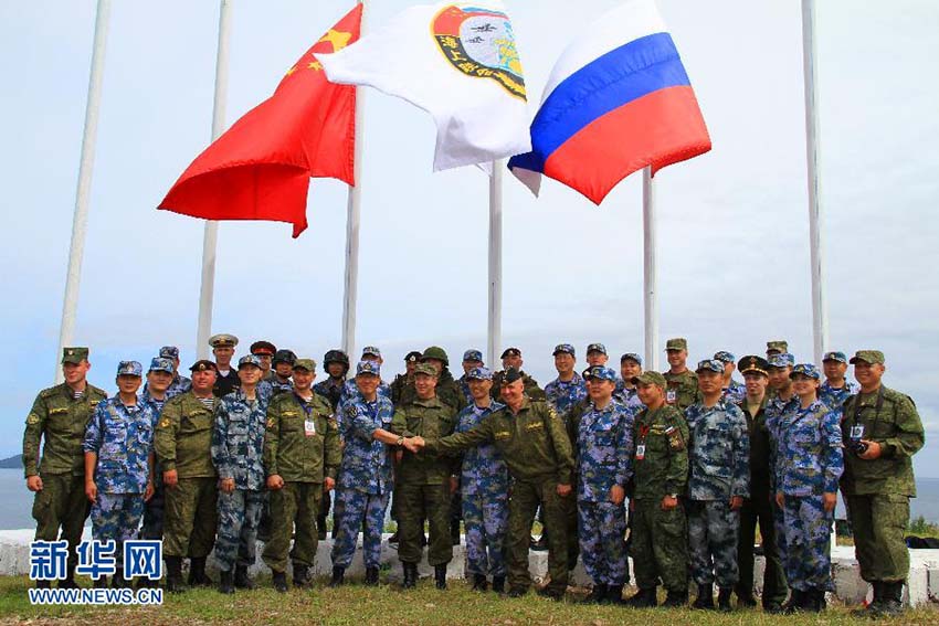 Marinhas chinesa e russa realizam manobras conjuntas de desembarque costeiro