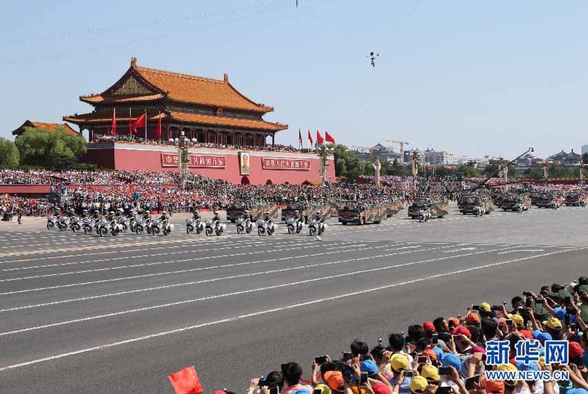 Parada do Dia da Vitória: Formação de Veteranos presente na Praça Tiananmen