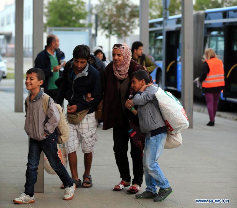 Milhares de refugiados chegam à estação central de Munique