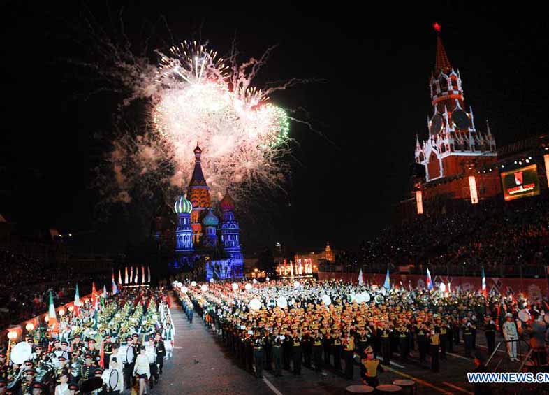 Realizado 8º festival internacional de música militar "Torre Spasskaya"