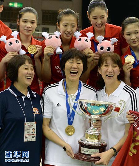 China vence 1ª Copa do Mundo de vôlei feminino em 12 anos