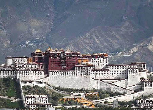 Nova aparência da milenária cidade de Lhasa