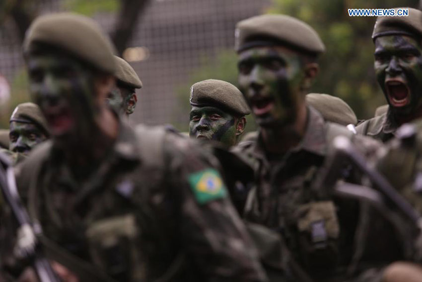 Brasil realiza desfile cívico-militar para comemorar Dia de Independência