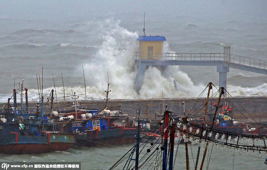 Tufão Dujuan chega ao leste da China