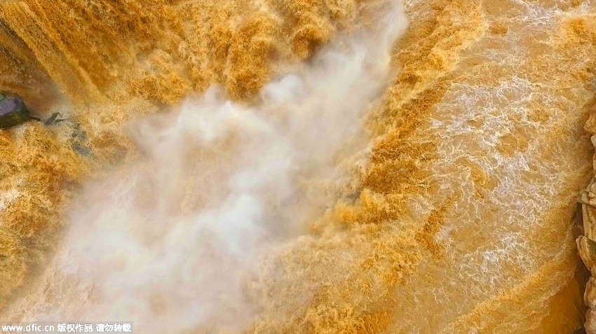 Galeria: Cascata Hukou, ponto de paragem da corrente do Rio Amarelo