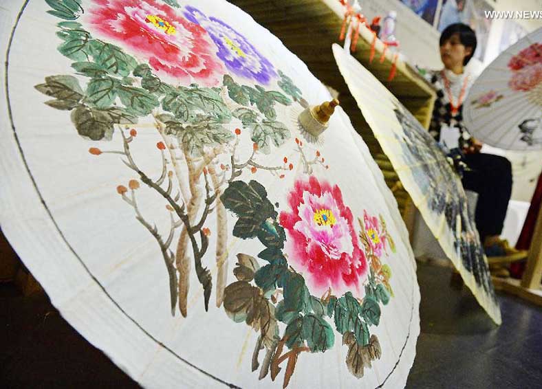 Exibição de patrimônios culturais intangíveis é realizada no leste da China