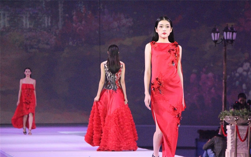 Começa a Semana da Moda de Chengdu 2015
