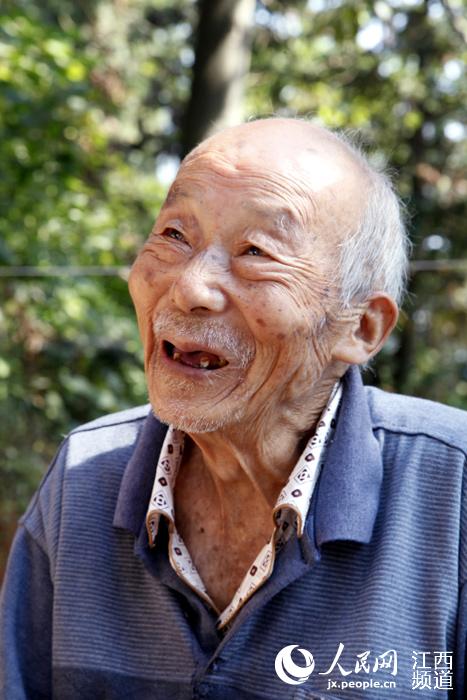 Habitante mais velho de Jiangxi tem 114 anos e 112 descendentes