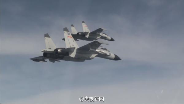 Força aérea chinesa realiza exercícios militares