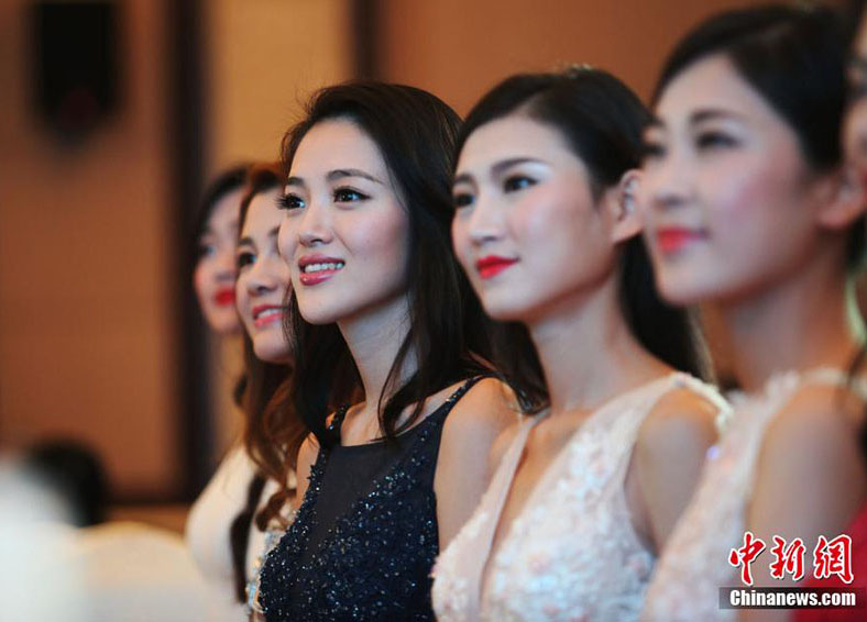 42 beldades chegam à final da eliminatória chinesa para a 65ª Miss World