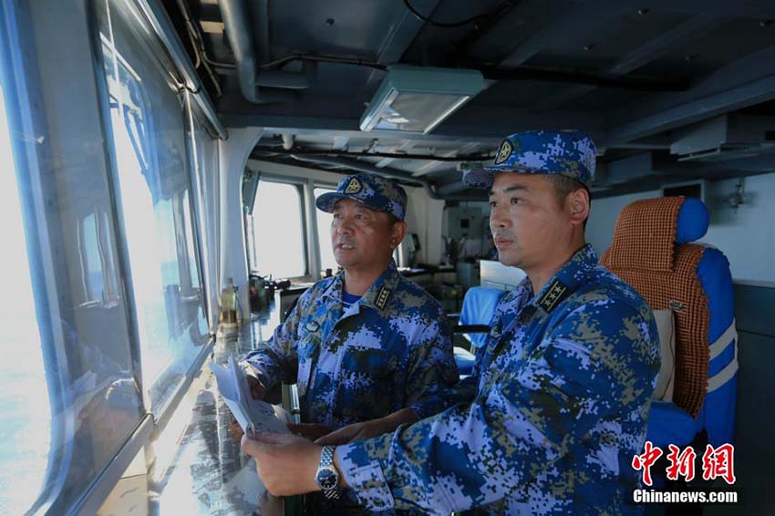 Marinhas chinesa e norte-americana realizam exercício militar no Oceano Atlântico