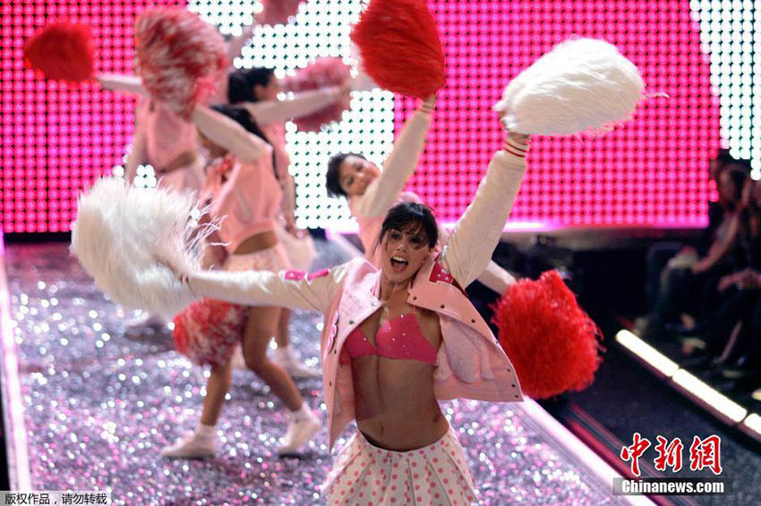 Performance dos Anjos de “Victoria’s Secret”