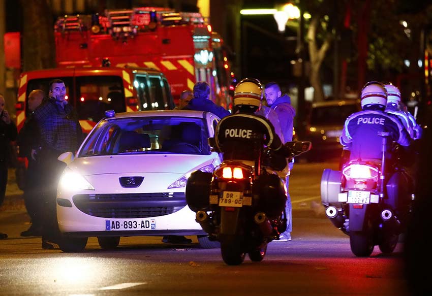 Terror em Paris: França sofre ataque terrorista, mais de 150 mortes confirmadas 