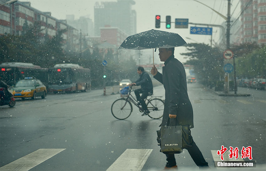 Descida da temperatura acompanhada de neve no norte da China