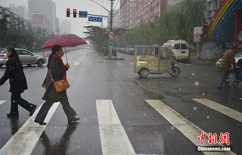 Descida da temperatura acompanhada de neve no norte da China