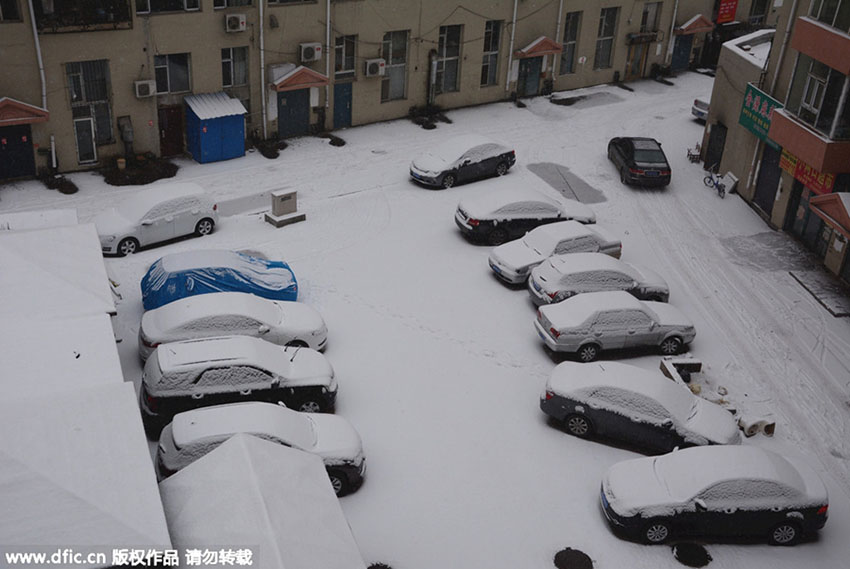 Descida da temperatura acompanhada de neve no norte da China