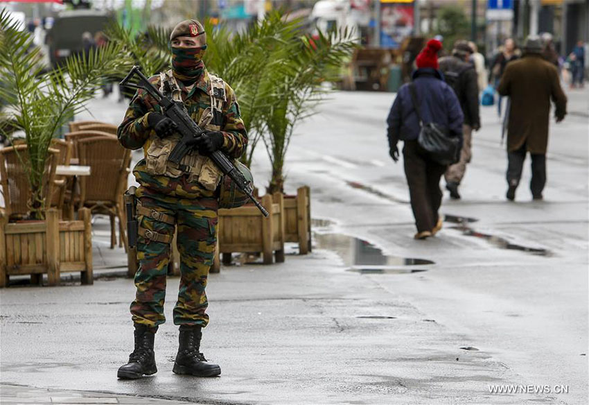 Bruxelas está em nível máximo de alerta contra ataques terroristas