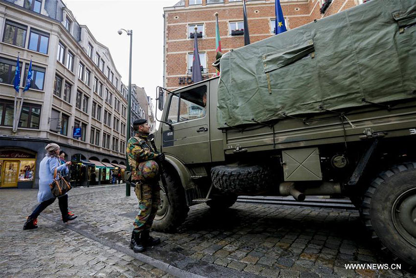 Bruxelas está em nível máximo de alerta contra ataques terroristas