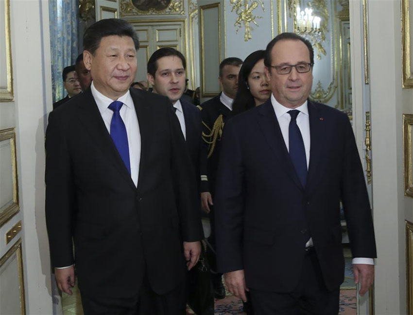 Xi Jinping encontra-se com presidente francês em Paris