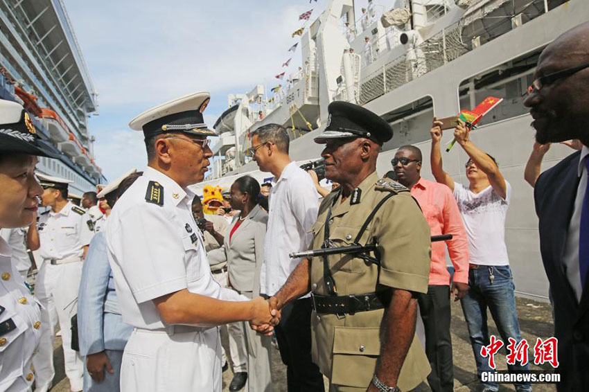 Navio-hospital da Marinha chinesa chega a Granada em missão oficial