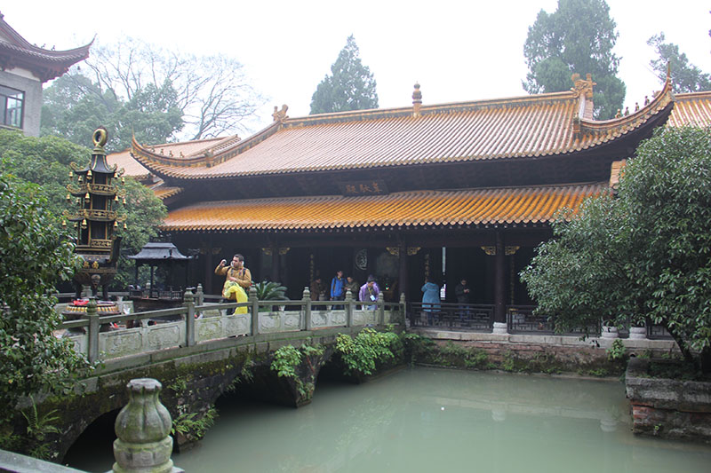 Jiangxi pelos olhos da imprensa internacional - Visita ao Templo Jingju e à Academia Yangming