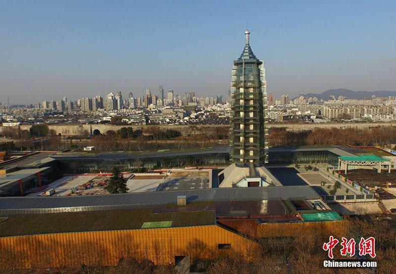 Parque das ruínas da Torre de Esmalte reaberto em Nanquim