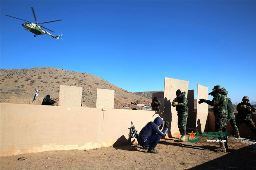 China e Paquistão realizam exercício conjunto antiterrorismo