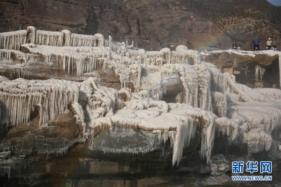 Paisagem de gelo suspenso no Rio Amarelo da China