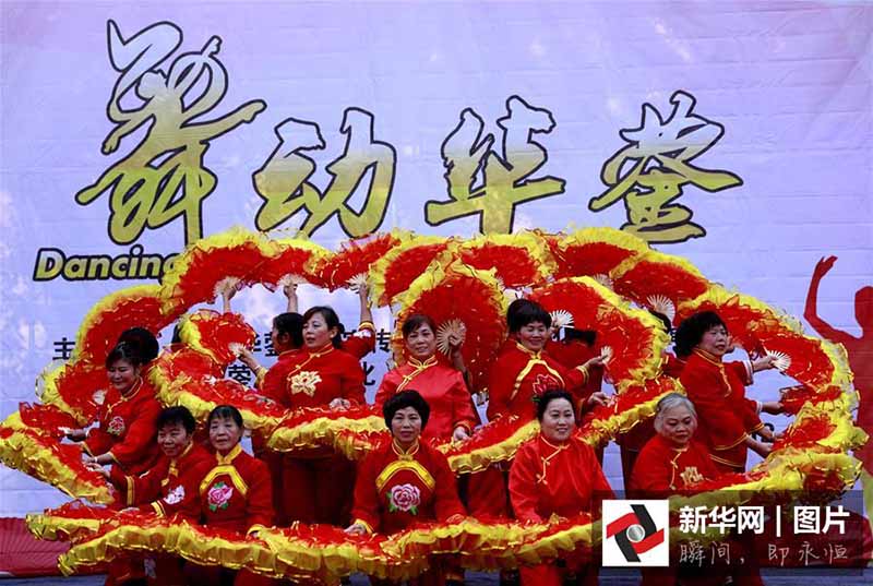 Vários lugares da China celebram chegada do ano novo