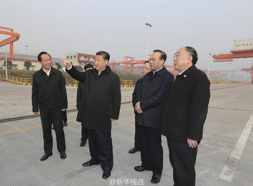 Xi inicia o novo ano com visita a Chongqing