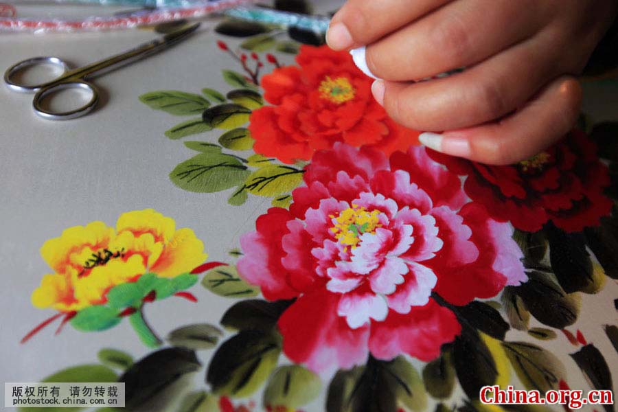 Artesanato chinês: bordado feito com…cabelo