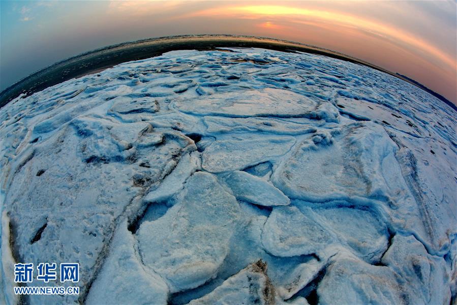 Mar congelado no norte da China