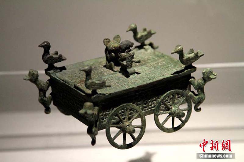 Carruagem luxuosa com dois mil anos de história aberta ao público no noroeste da China