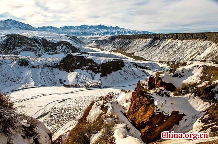 Paisagem magnífica de inverno no Grande Desfiladeiro de Hongshan