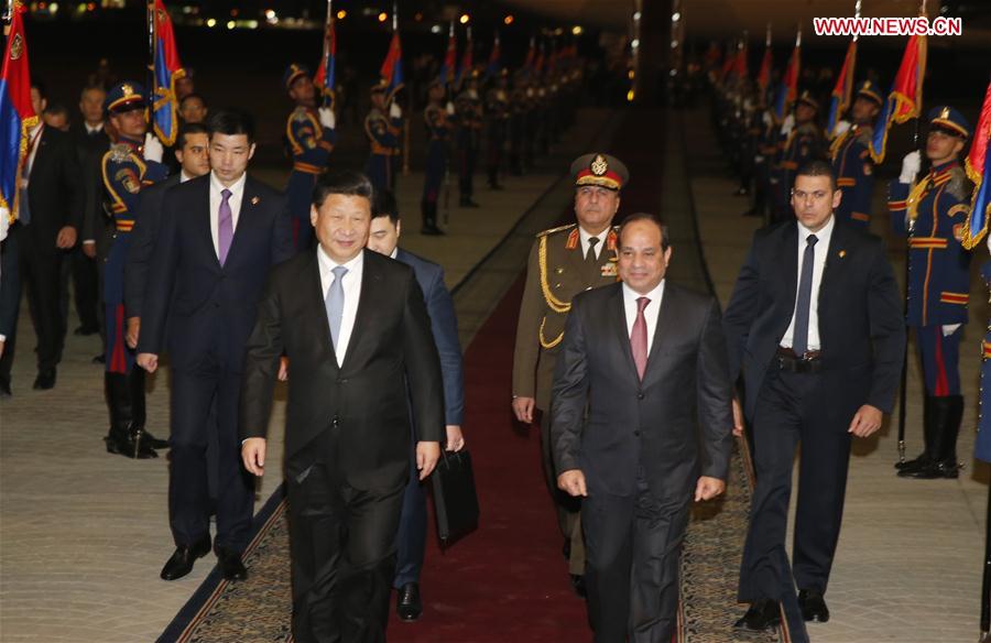 Xi: China encoraja empresas a participar em projetos de grande escala no Egito
