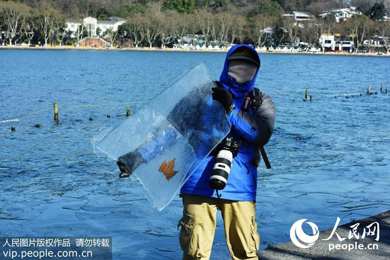 Hangzhou utiliza pela primeira vez navio quebra-gelo no Lago do Oeste