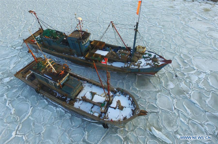 Gelo impede barcos de zarpar no leste da China