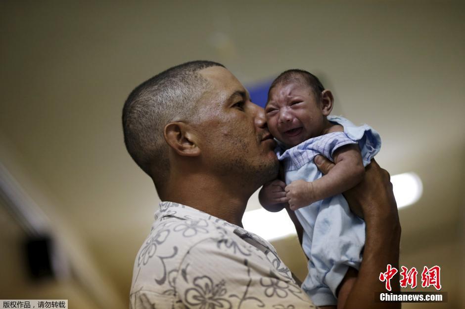 Vírus Zika espalha medo entre as mulheres brasileiras