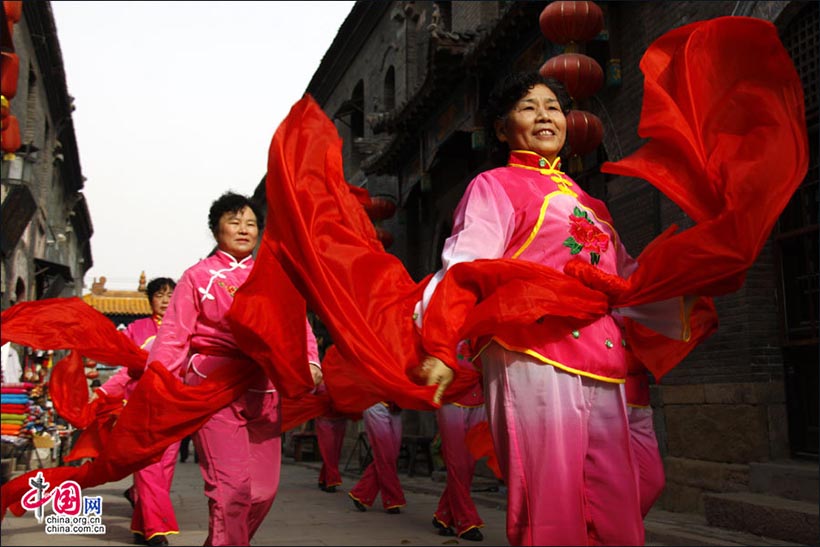 Atmosfera do Festival da Primavera na cidade antiga de Zhoucun