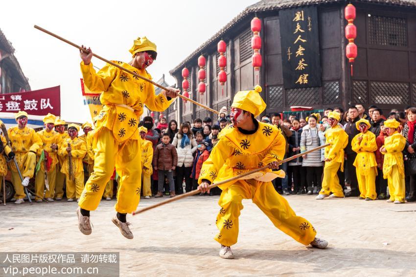 Chineses comemoram o Festival da Primavera