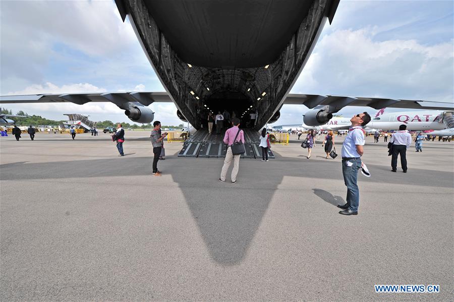 Singapura realiza exposição aérea internacional