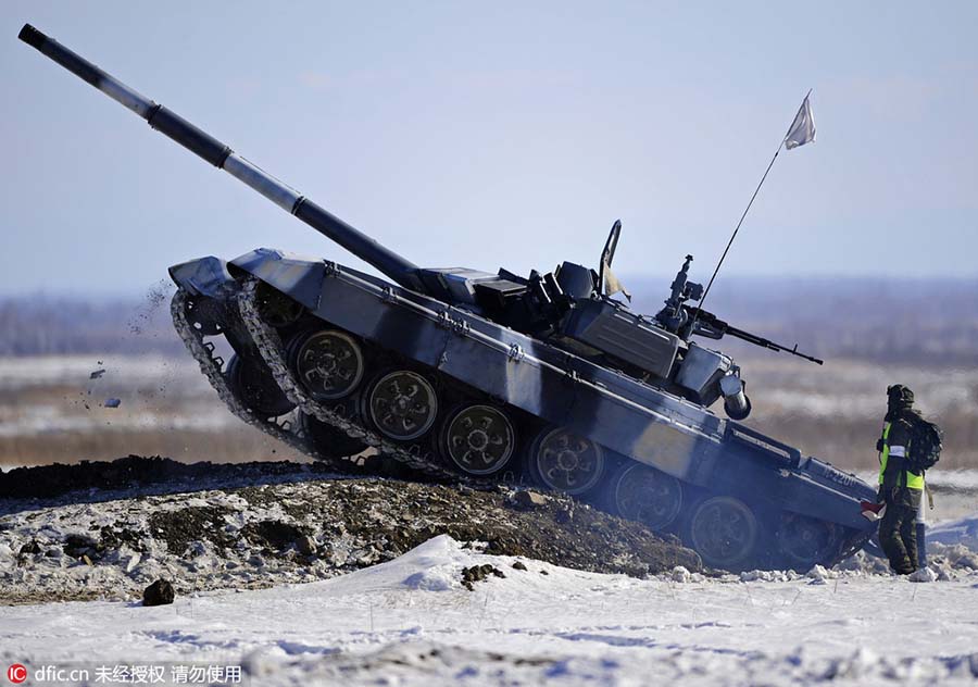 Realiza-se na Rússia a competição Tank Biathlon de 2016