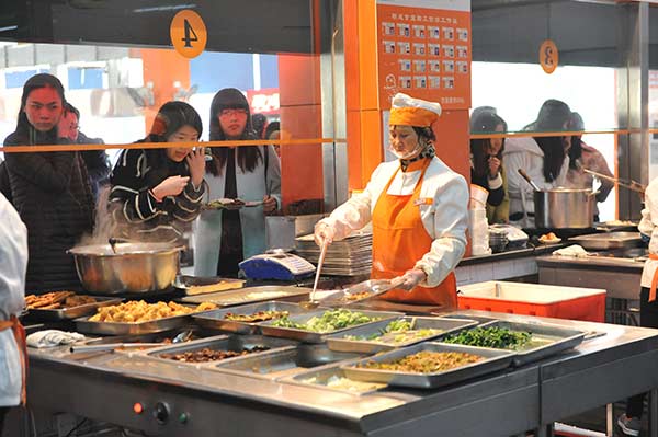 Cantinas universitárias da China com seleção de pratos “gourmet”