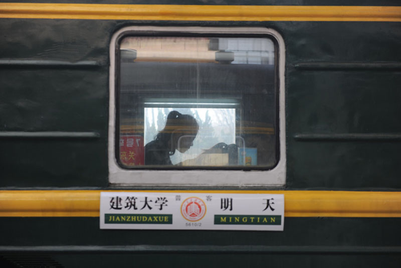 Insólito: Vagões de trem servem de cantina em uma universidade chinesa