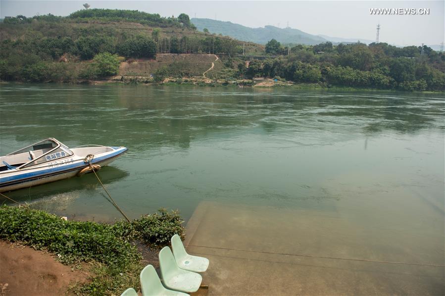 China lança abastecimento de água de emergência para países afetados pela seca do rio Mekong