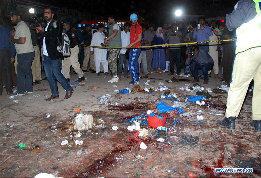 Atentado bombista causa 69 mortos no Paquistão