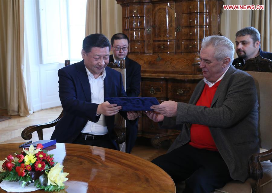 Presidente chinês se reúne com seu homólogo tcheco